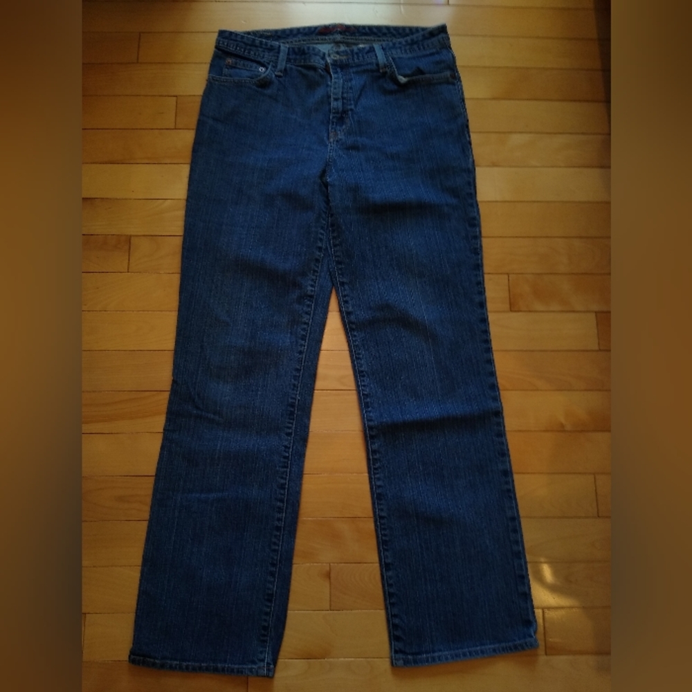 Eddie Bauer natural fit jeans in great condition, size 10R.